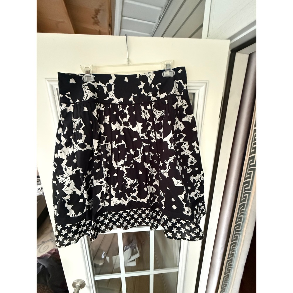 Apt. 9 black and white floral A-line sz 10 skirt lined office flirty romantic